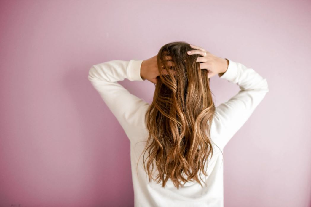 hot oil for hair: source - pexels