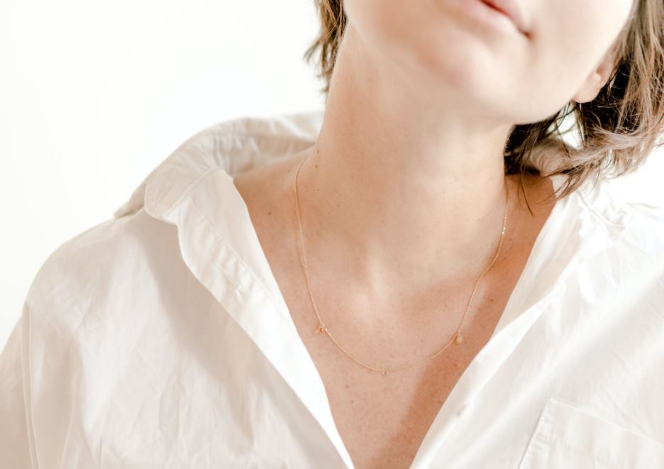woman neck treatment: source - pexels